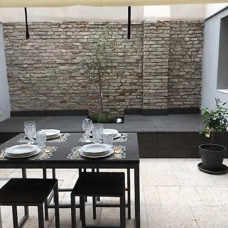 דירה Borgoloco Luxury Flat With Jacuzzi *