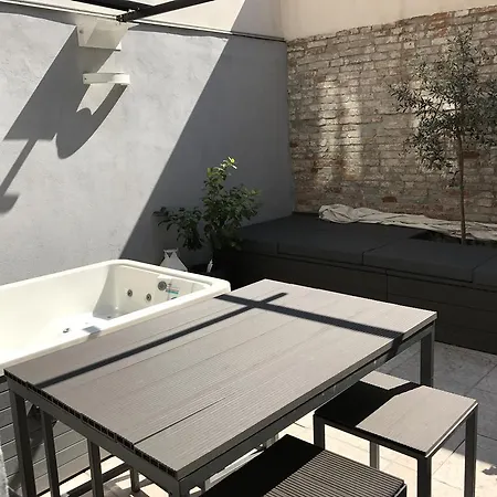 דירה Borgoloco Luxury Flat With Jacuzzi